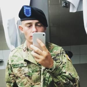 Meet your Posher, Blake